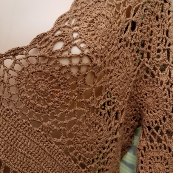 Tribal embroidered top - Picture 4 of 7